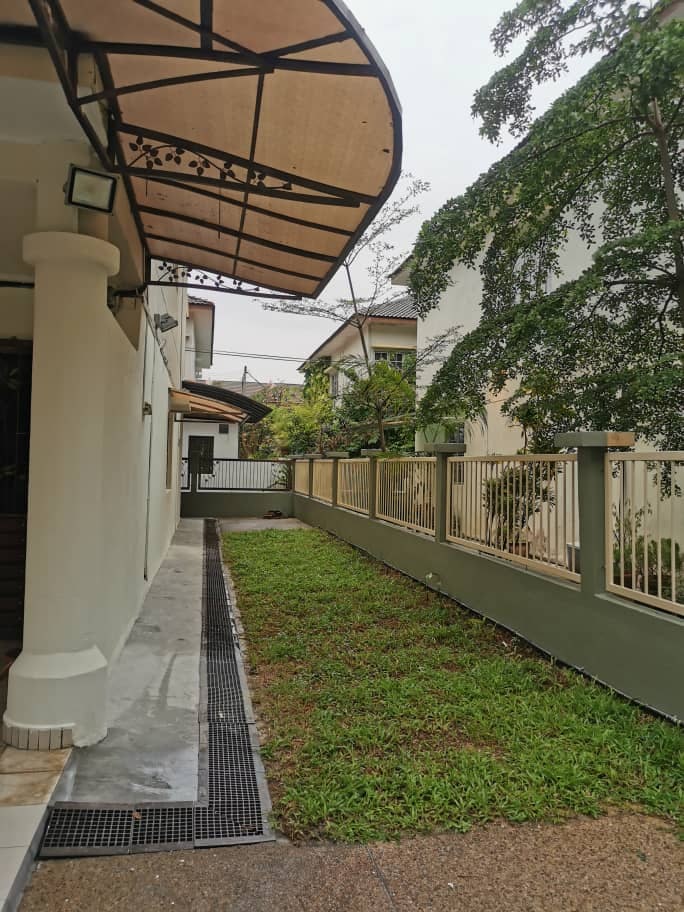 ENDLOT FACING OPEN Double Storey Mutiara Puchong - photo 2