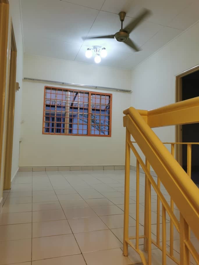 ENDLOT FACING OPEN Double Storey Mutiara Puchong - photo 6
