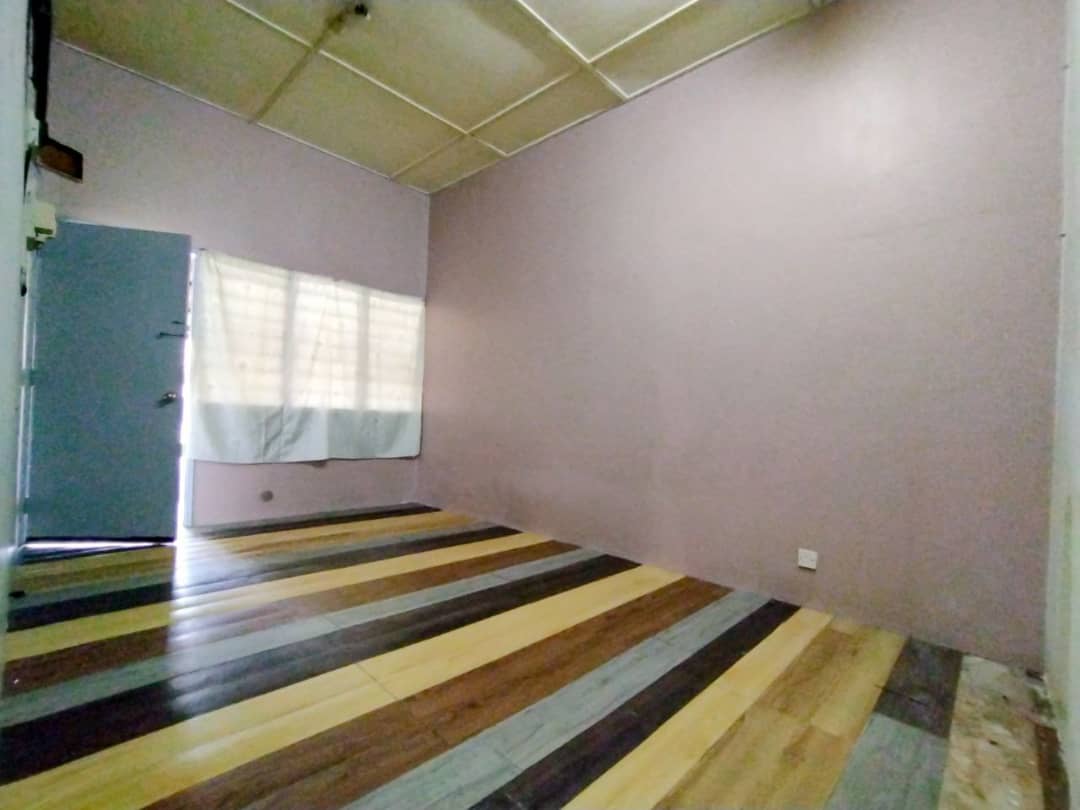 SINGLE STOREY TAMAN SRI SERDANG - photo 3