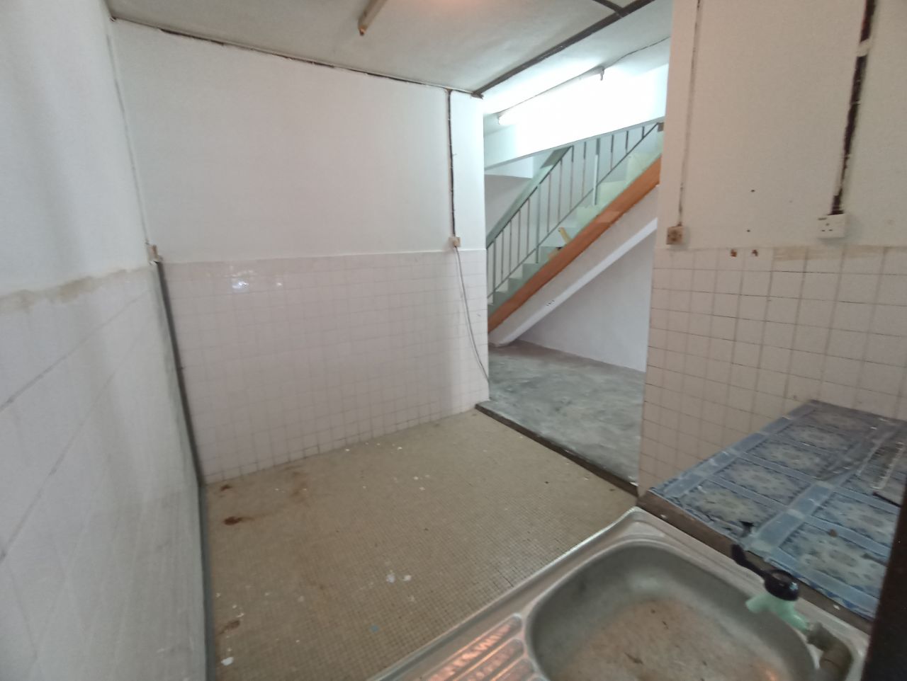 DOUBLE STOREY TAMAN WEST COUNTRY SEKSYEN 5 BANGI - photo 4