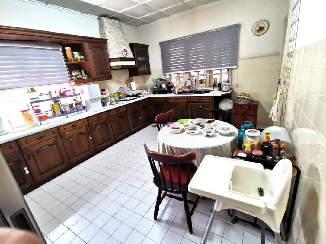 BUNGALOW ONE AND HALF STOREY SUBANG JAYA - photo 6