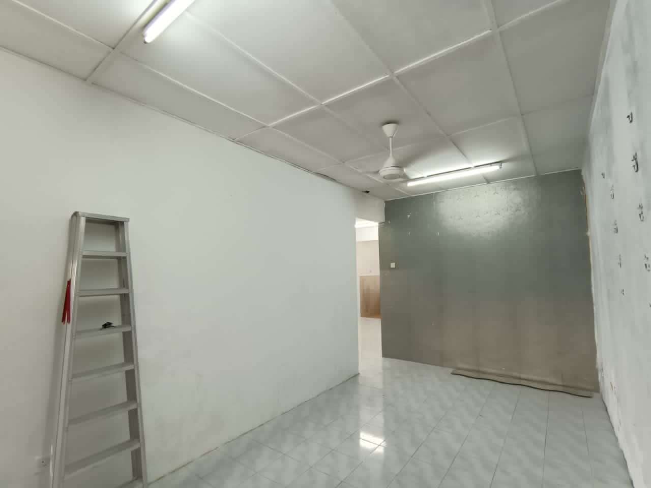 SINGLE STOREY TAMAN LANGAT UTAMA BANTING - photo 4