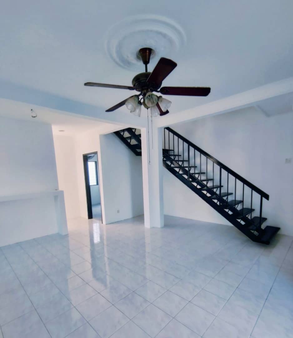 CORNER LOT DOUBLE STOREY TAMAN PINGGIRAN PUTRA - photo 5