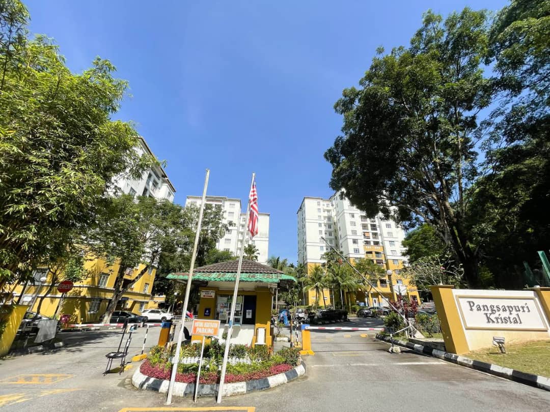 APARTMENT CRYSTAL TOWER TAMAN BUKIT INDAH AMPANG - photo 2