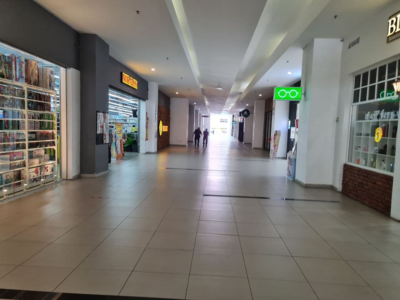 SHOP LOT GROUND FLOOR SHAMELIN STAR CHERAS - photo 3