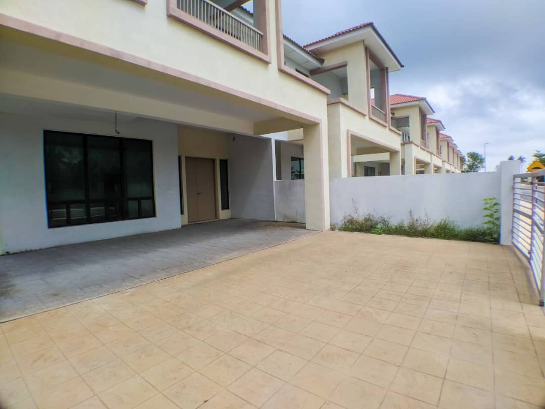 SEMI D DOUBLE STOREY RIVIERA MORIB BAY RESORT - photo 2