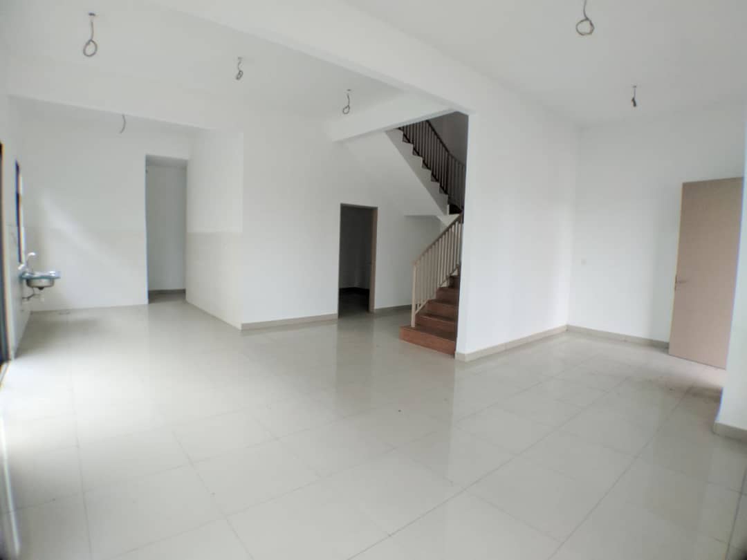 SEMI D DOUBLE STOREY RIVIERA MORIB BAY RESORT - photo 3