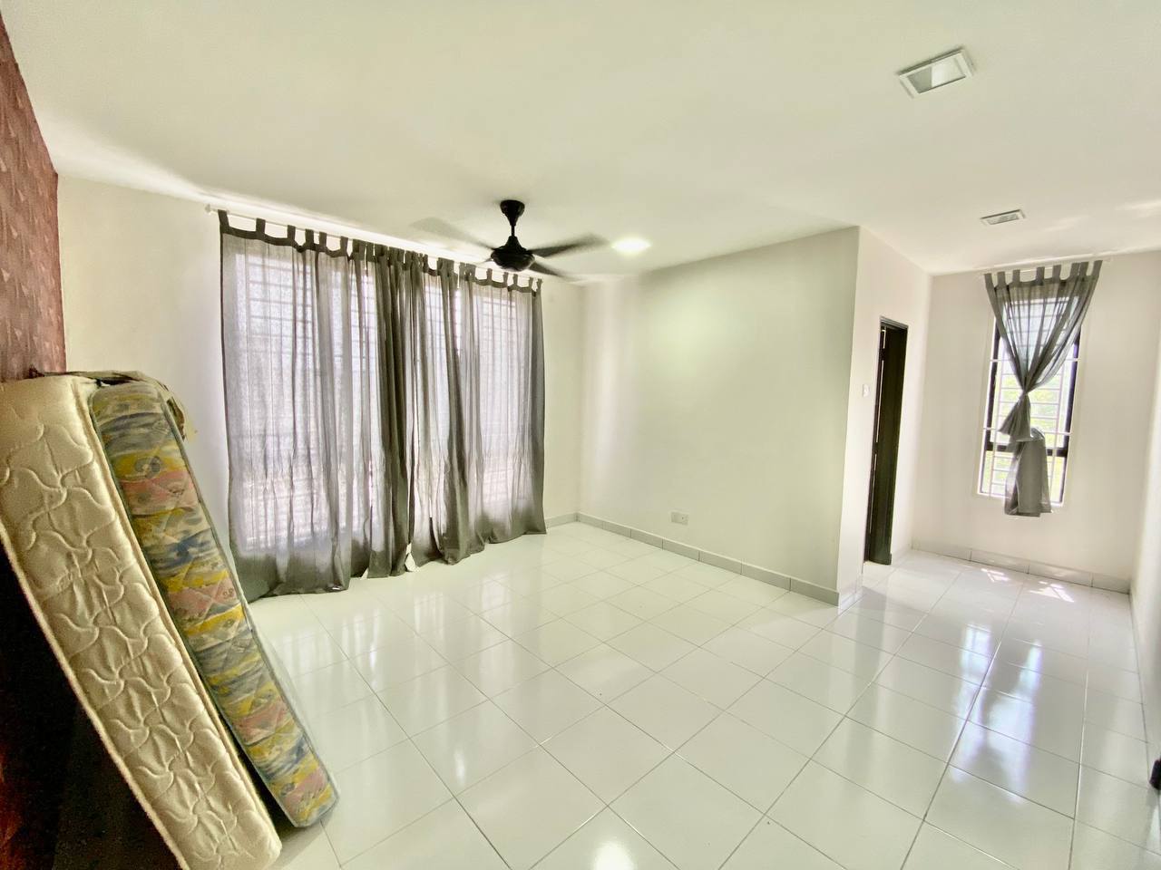 DOUBLE STOREY SEMENYIH PARKLANDS - photo 6