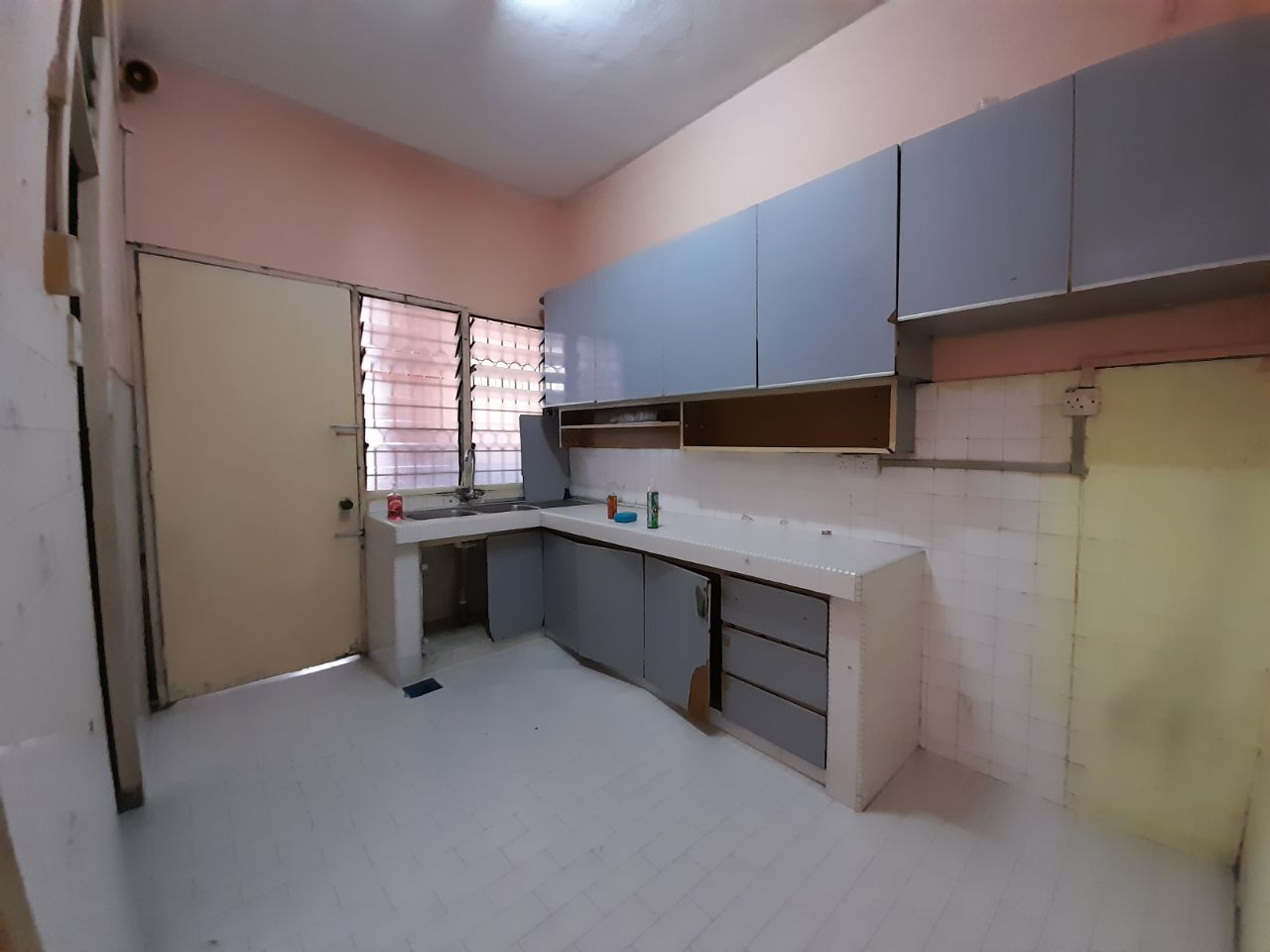 DOUBLE STOREY TAMAN NIRWANA AMPANG - photo 4