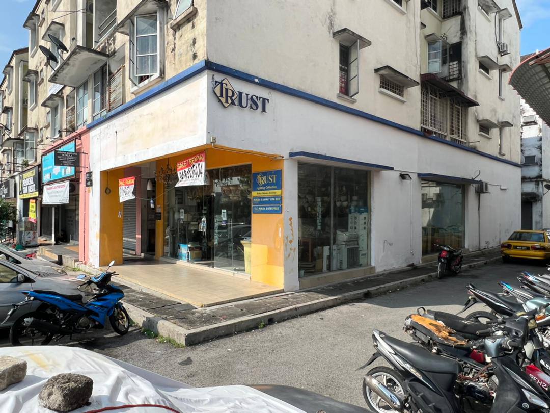 SHOPLOT GROUND FLOOR BANGI - photo 2