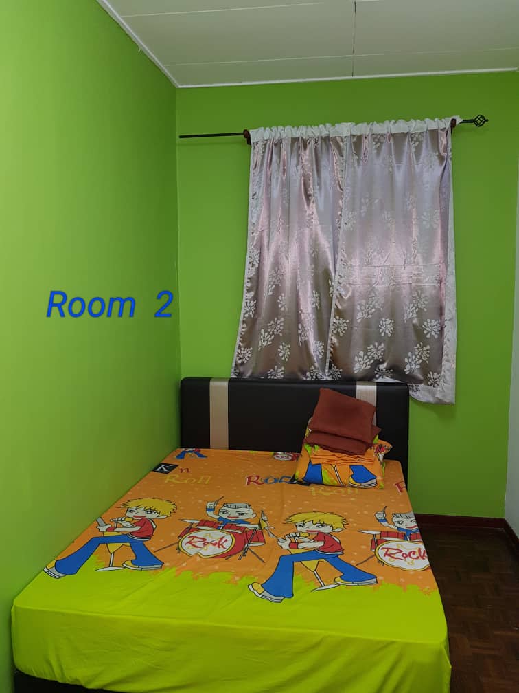 DOUBLE STOREY TAMAN LESTARI PUTRA SERI KEMBANGAN - photo 4
