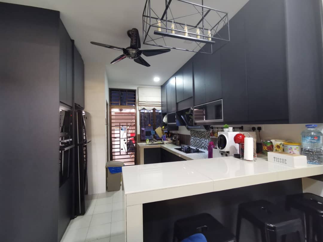 ENDLOT NICE UNIT DOUBLE STOREY HOUSE SAUJANA KLIA - photo 4
