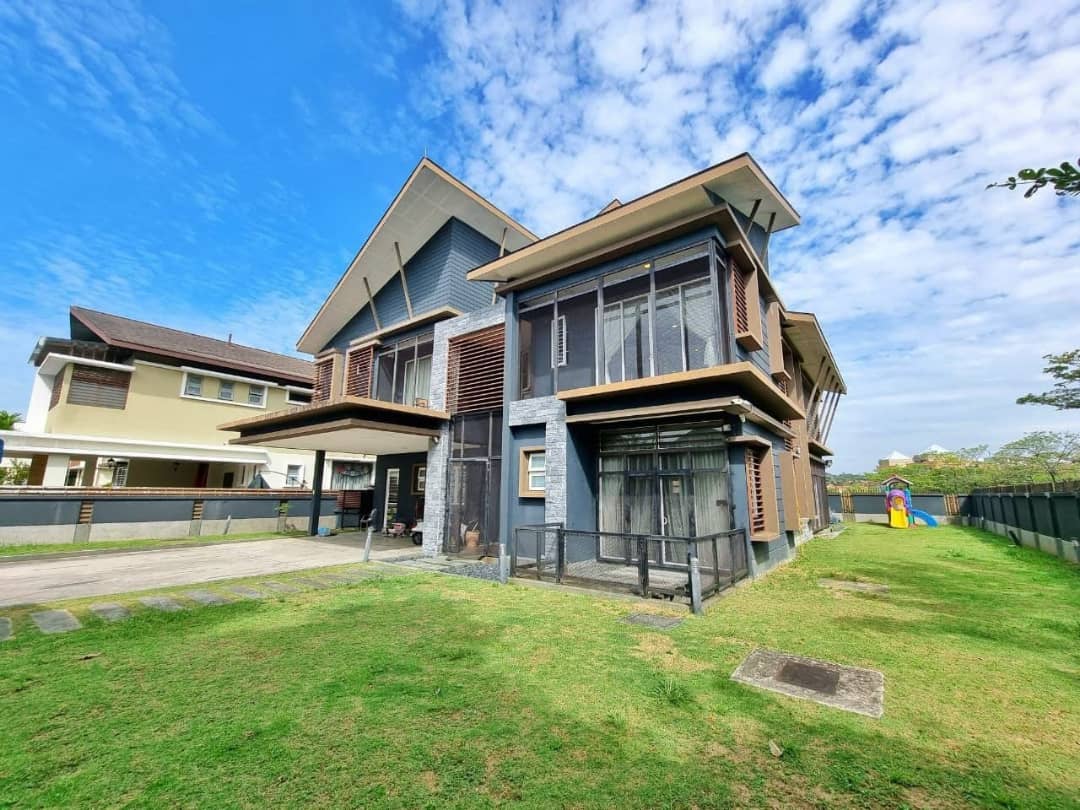 CORNER LOT DOUBLE STOREY BUNGALOW BUKIT JELUTONG - photo 2