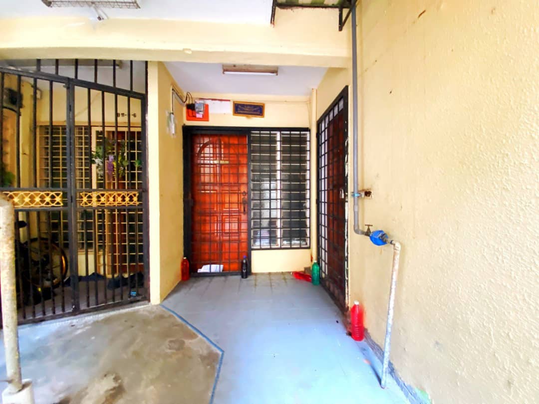 GROUND FLOOR APARTMENT DESA PANDAN - photo 2