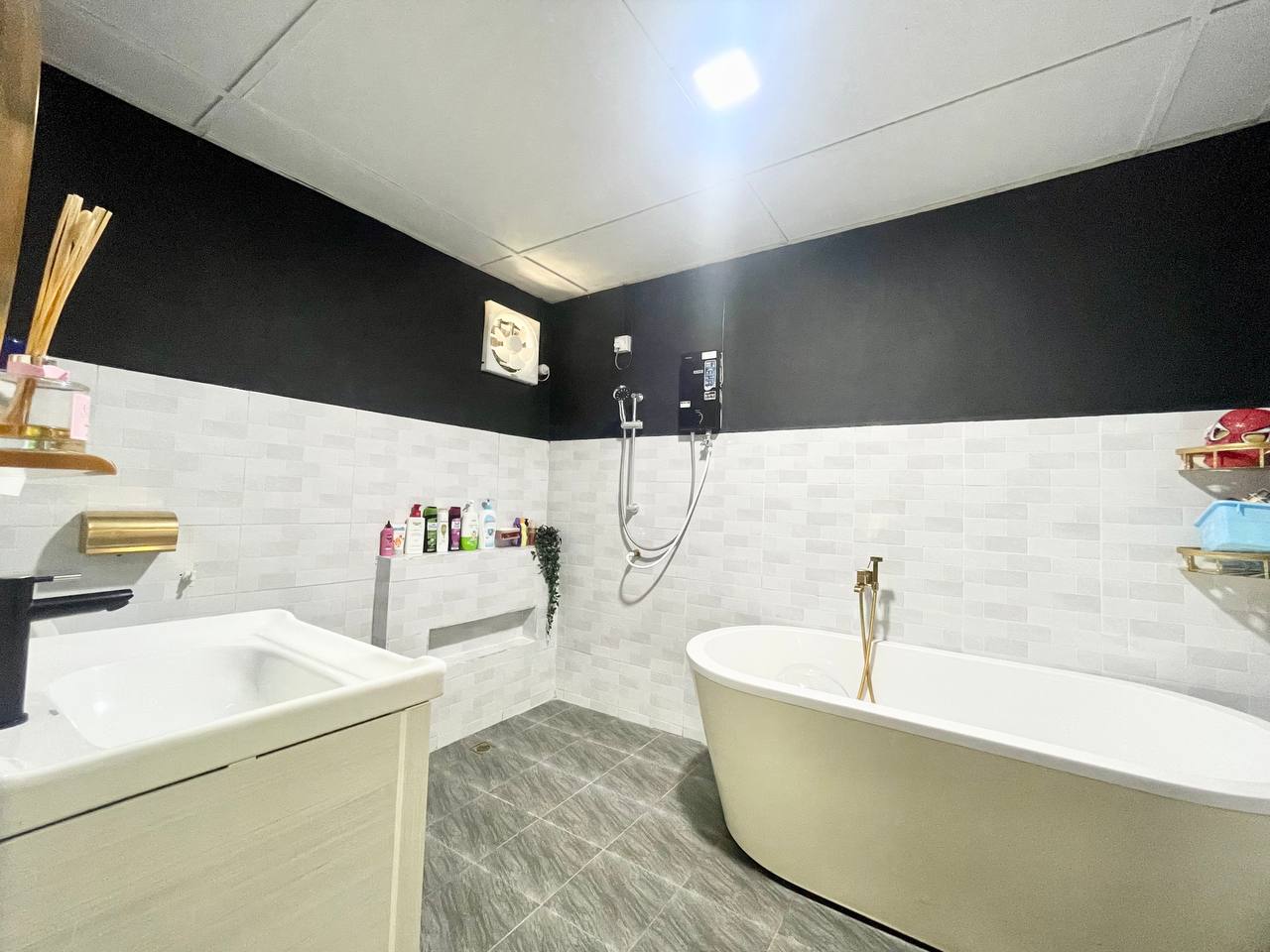BUNGALOW LOT FULLY FURNISHED SUNGAI BESAR SELANGOR - photo 6