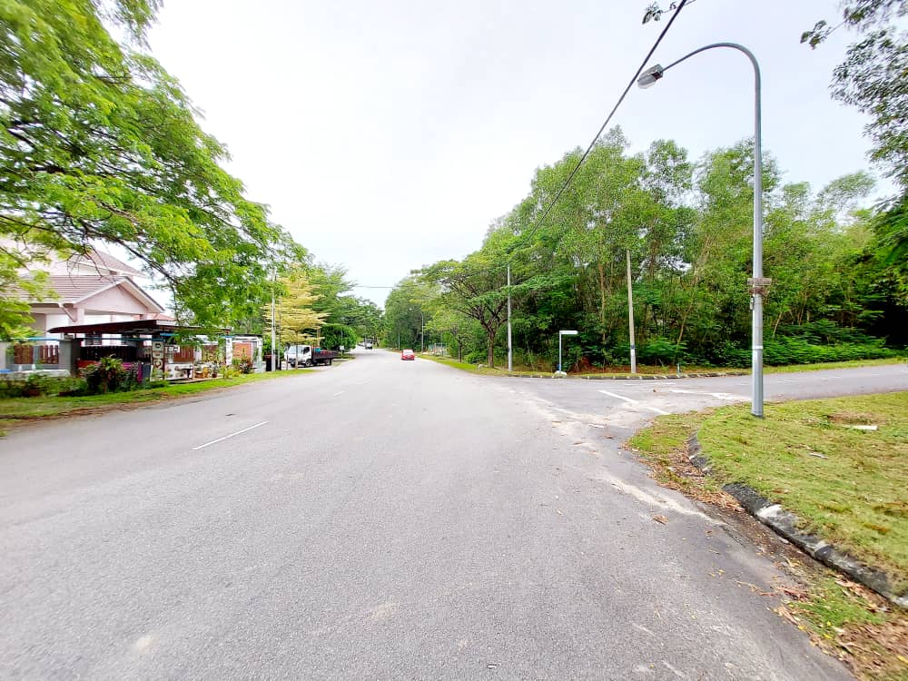 BUNGALOW LOT BANDAR TASIK KESUMA SEMENYIH - photo 2