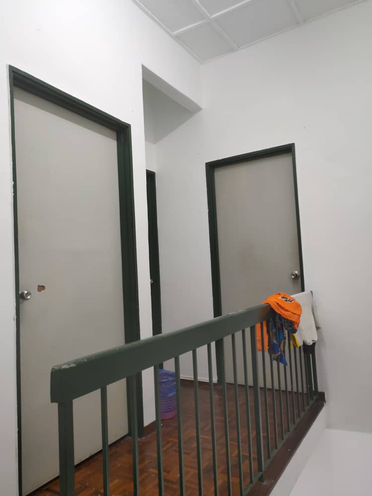 DOUBLE STOREY TAMAN DESA SERDANG SERI KEMBANGAN - photo 5