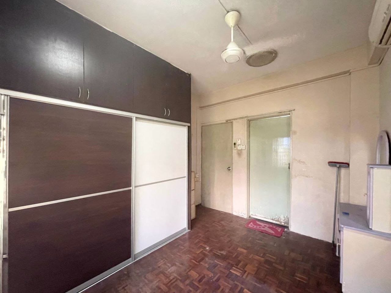 LEVEL 1ST APARTMENT DESA TASIK SUNGAI BESI - photo 5