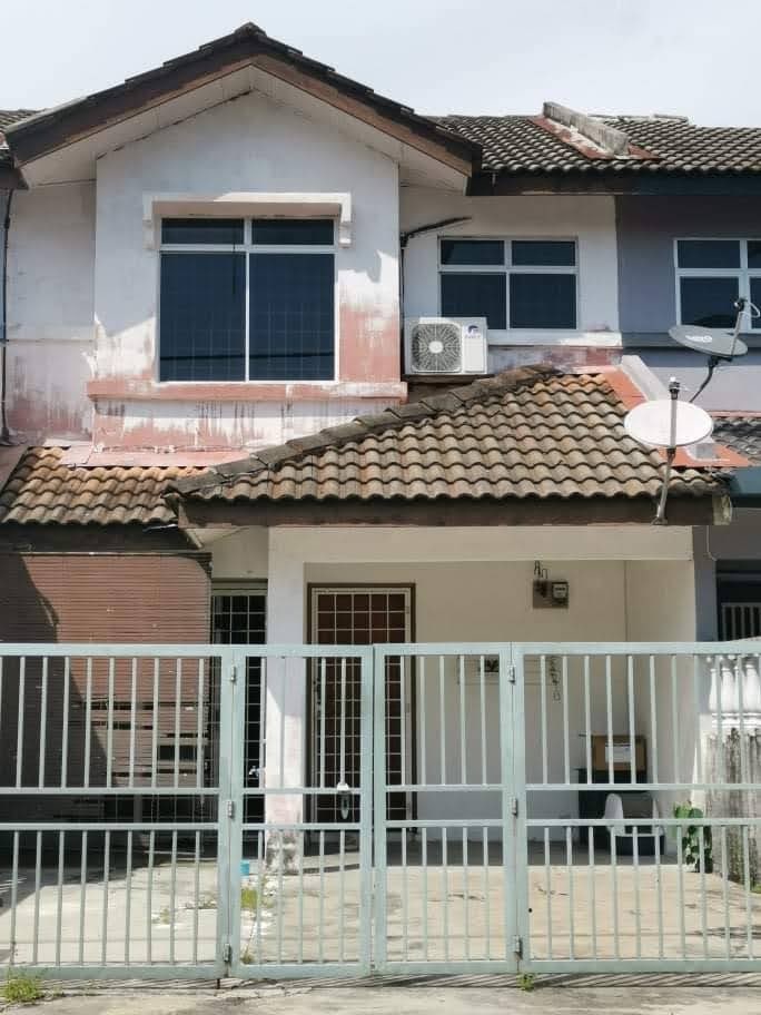 DOUBLE STOREY TAMAN PUCHONG PERDANA NEARBY LRT - photo 6