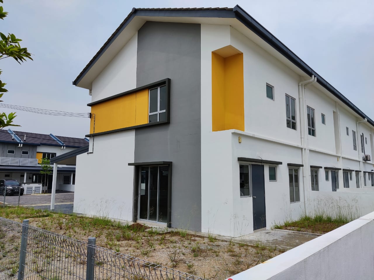 CORNER LOT DOUBLE STOREY KITA HARMONI CYBERSOUTH - photo 2