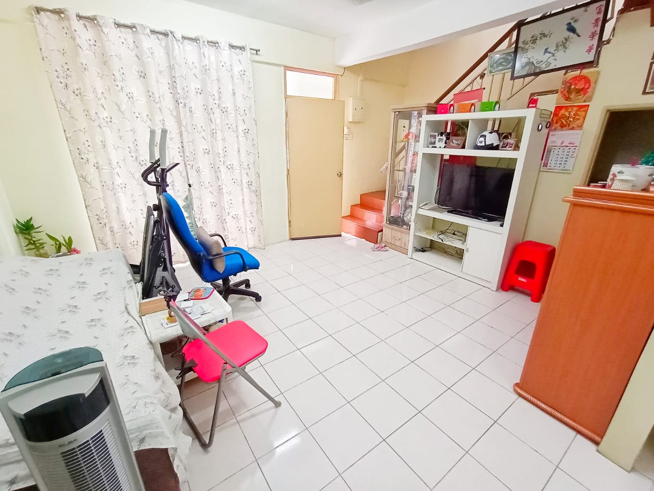 ENDLOT TWO AND HALF STOREY LA COTTAGE PUTRA PERDAN - photo 4