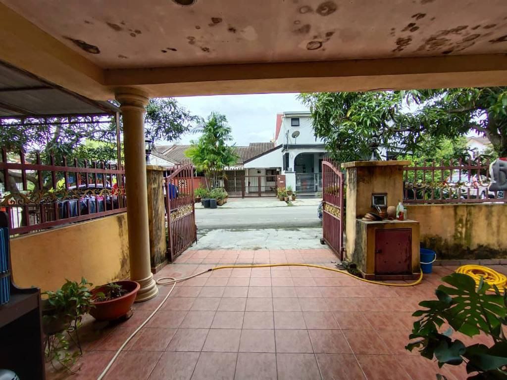 CORNER LOT SINGLE STOREY TAMAN PUCHONG PERDANA - photo 2
