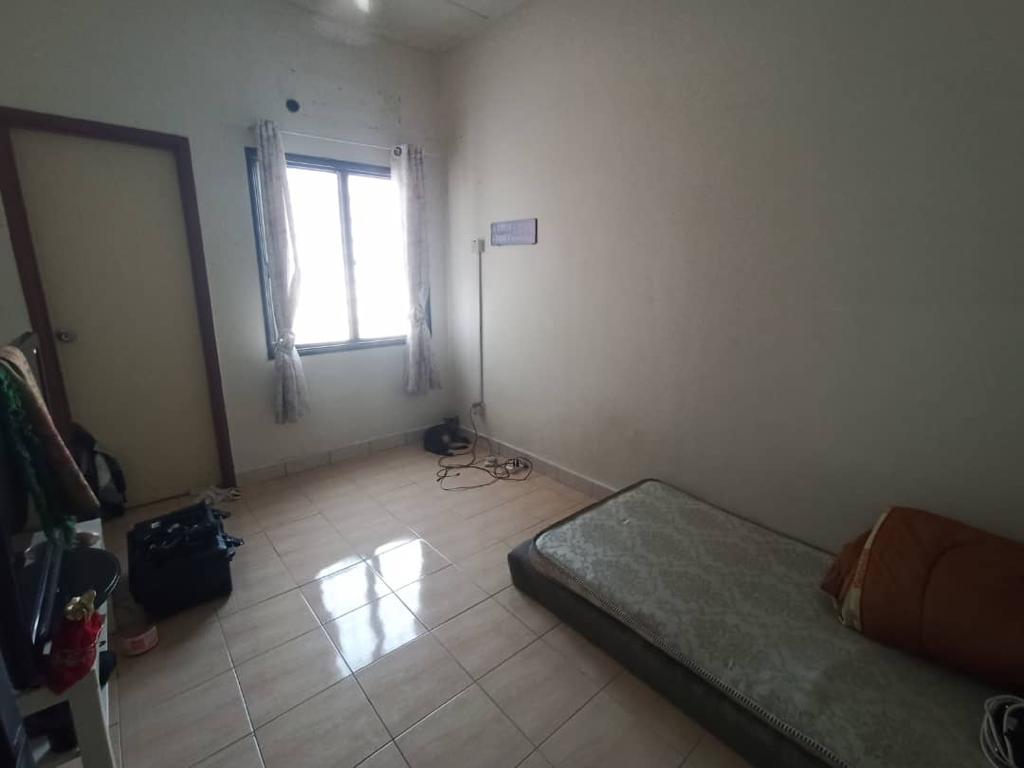 CHEAP BELOW MV DOUBLE STOREY BANDAR SAUJANA PUTRA - photo 6