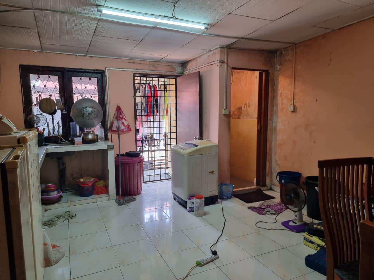 FULLY RENOVATED DOUBLE STOREY TAMAN MEDAN PJS 2 - photo 5
