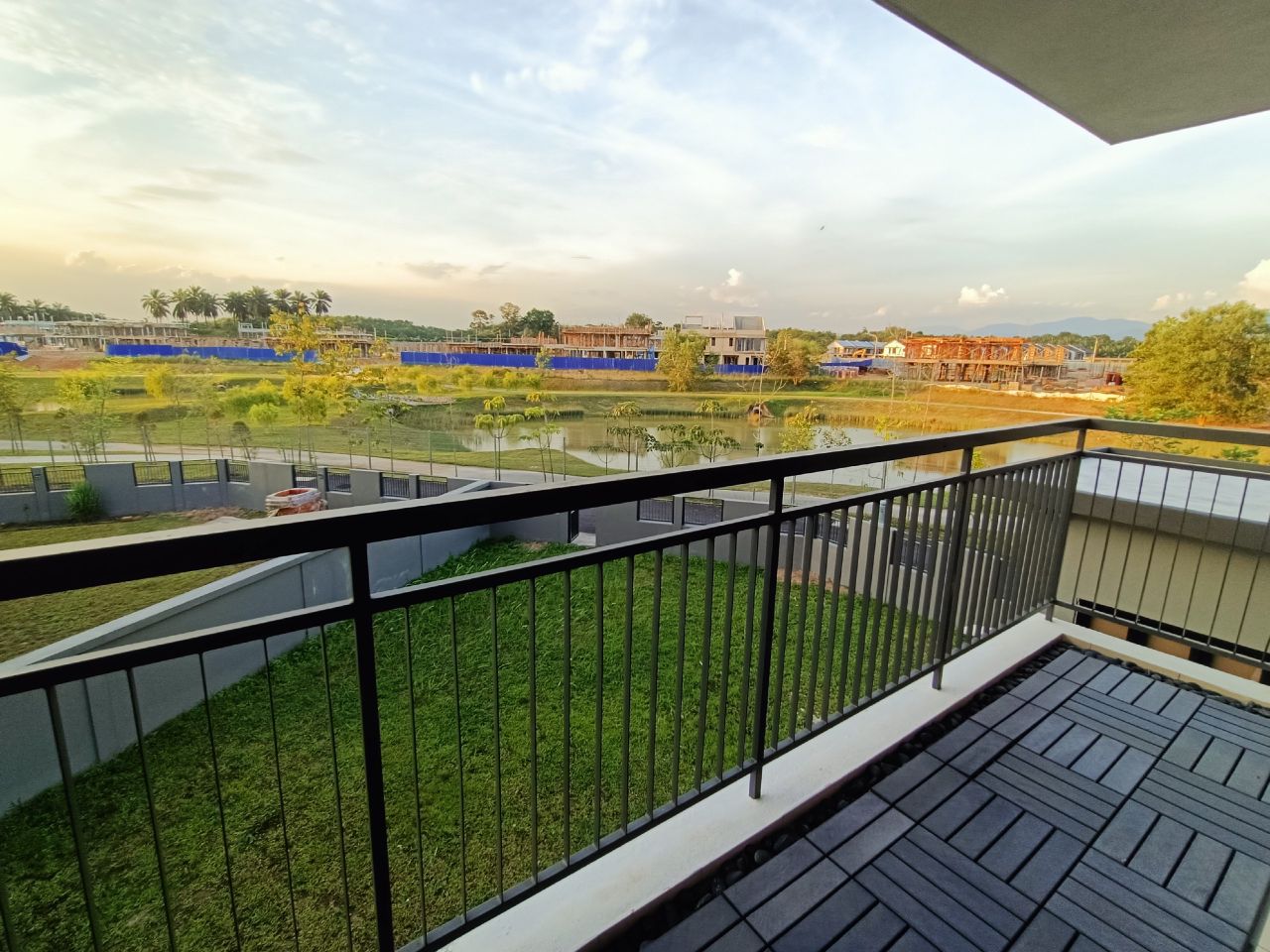 ENDLOT EXTRA LAND DOUBLE STOREY SERENE HEIGHTS - photo 10