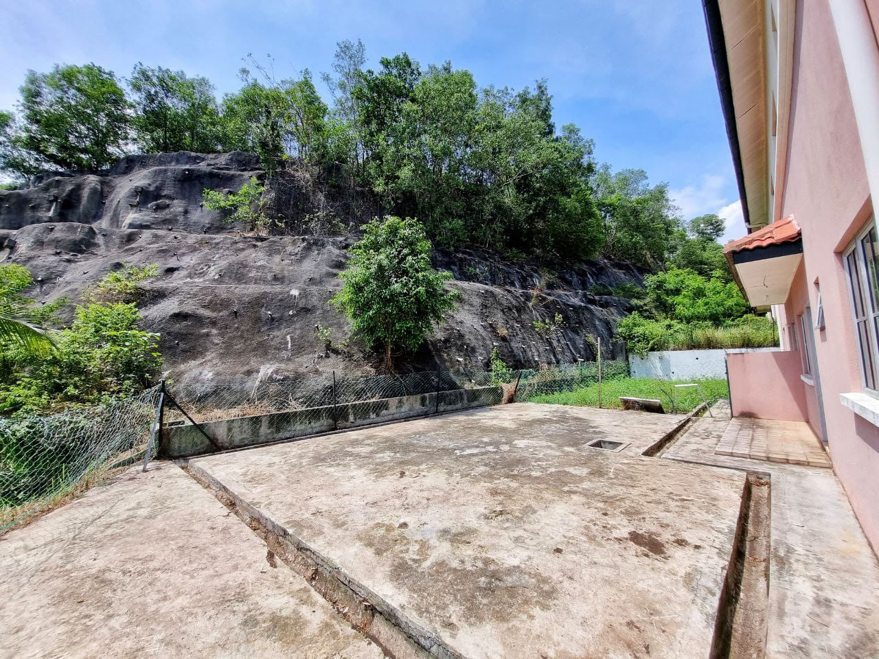 CORNER LOT SEMI D DOUBLE STOREY SUBANG IMPIAN - photo 3