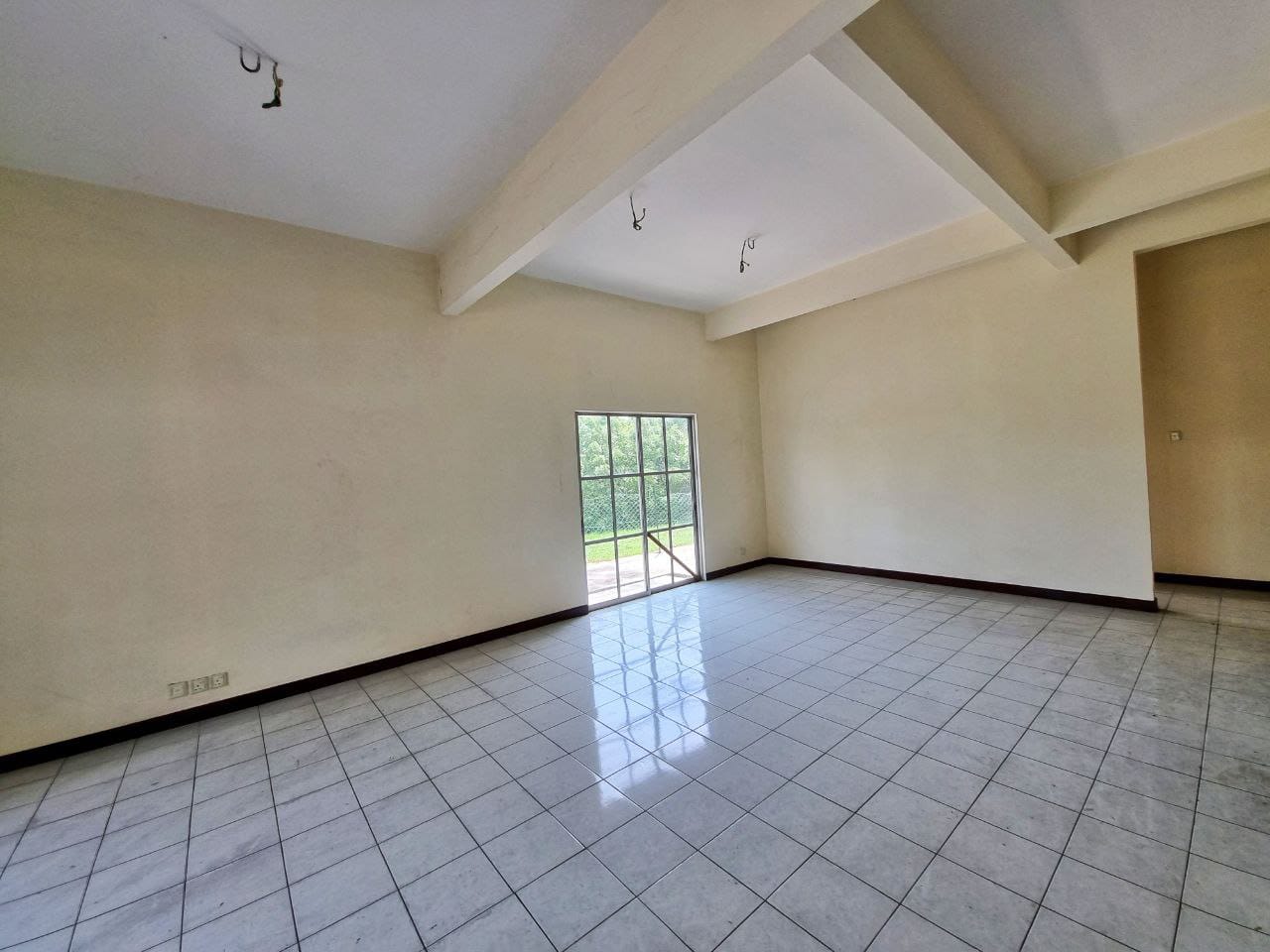 CORNER LOT SEMI D DOUBLE STOREY SUBANG IMPIAN - photo 5