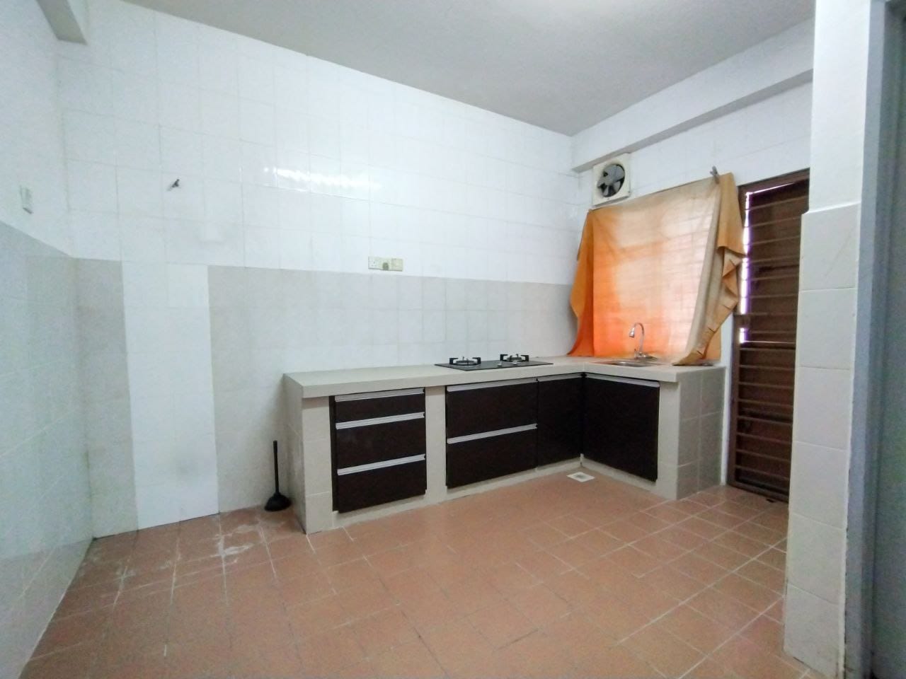 NICE CONDITION DOUBLE STOREY TAMAN PUNCAK JALIL - photo 5