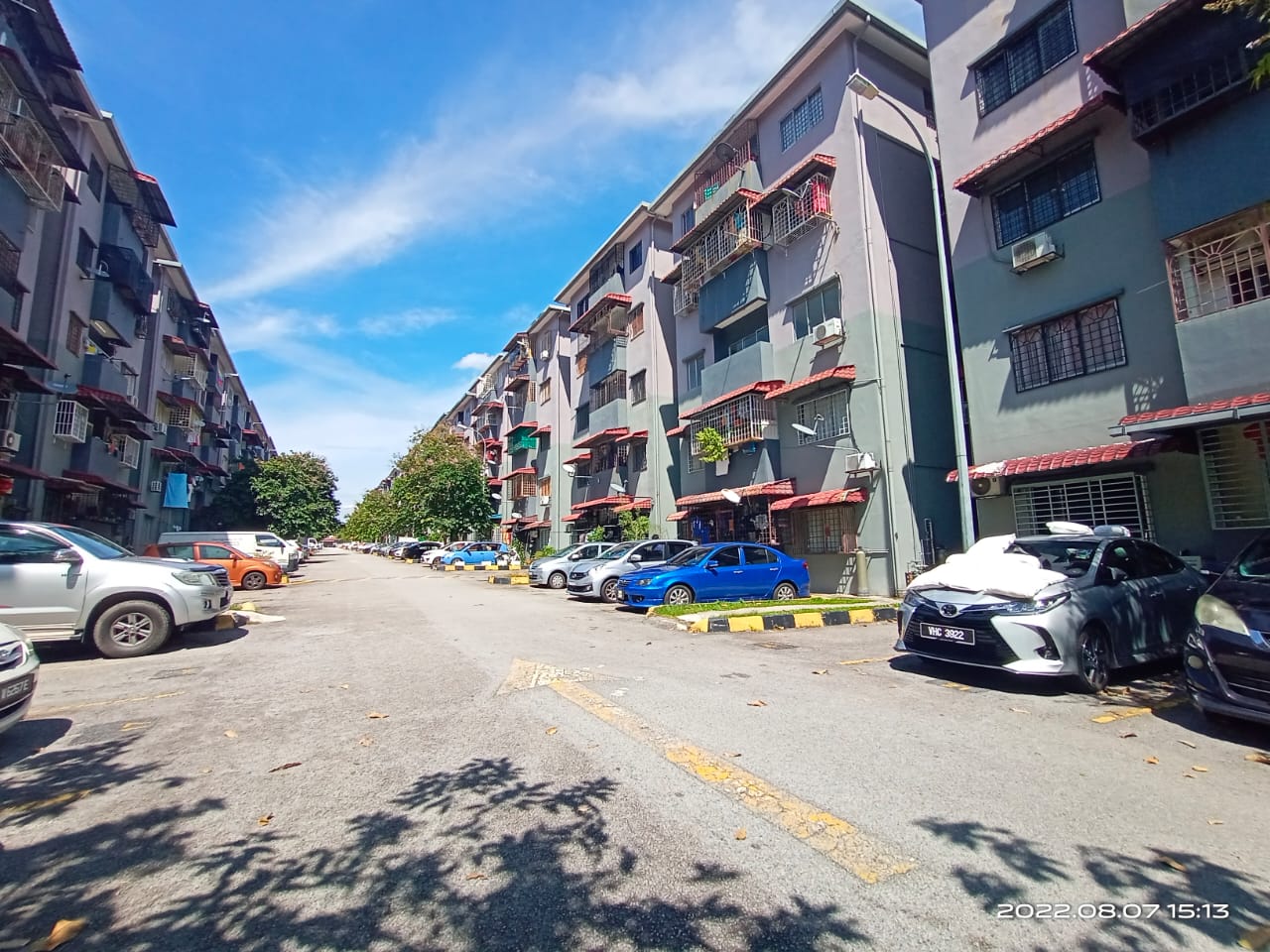 NEARBY MRT 4 BEDROOMS APARTMENT PUTRA INDAH - photo 4