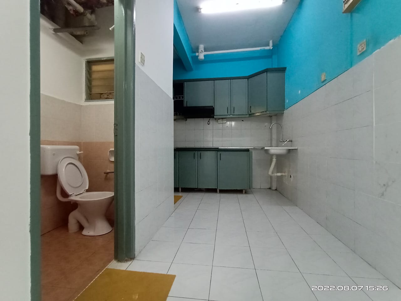 NEARBY MRT 4 BEDROOMS APARTMENT PUTRA INDAH - photo 8