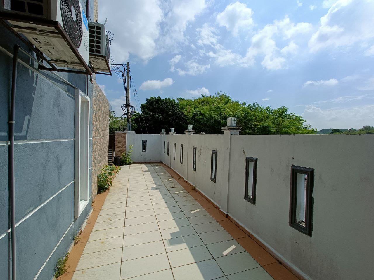 ENDLOT RENOVATED DOUBLE STOREY TAMAN LESTARI PUTRA - photo 4