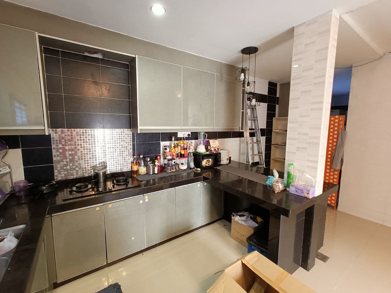 ENDLOT RENOVATED DOUBLE STOREY TAMAN LESTARI PUTRA - photo 10
