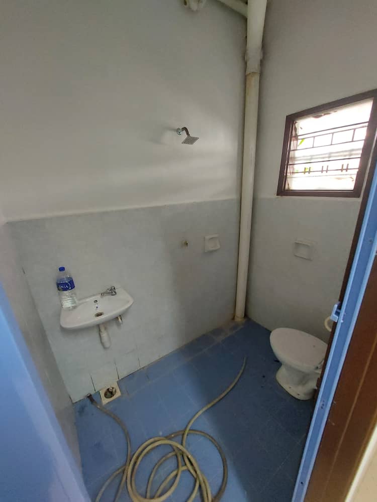FACING OPEN NICE DOUBLE STOREY TAMAN DAHLIA SEPANG - photo 8