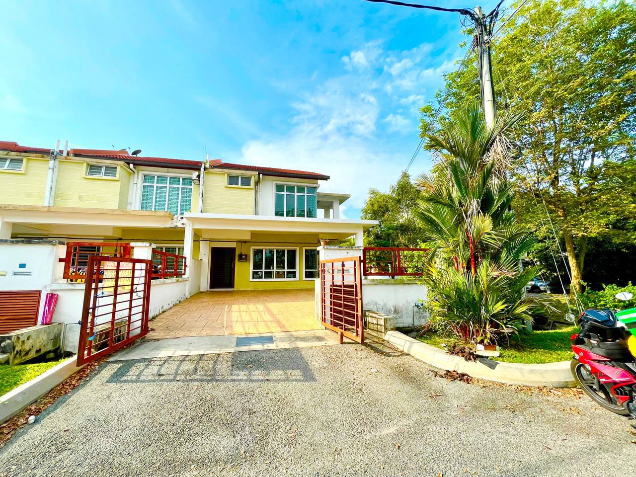 CORNER LOT DOUBLE STOREY PELANGI SEMENYIH 2 - photo 2