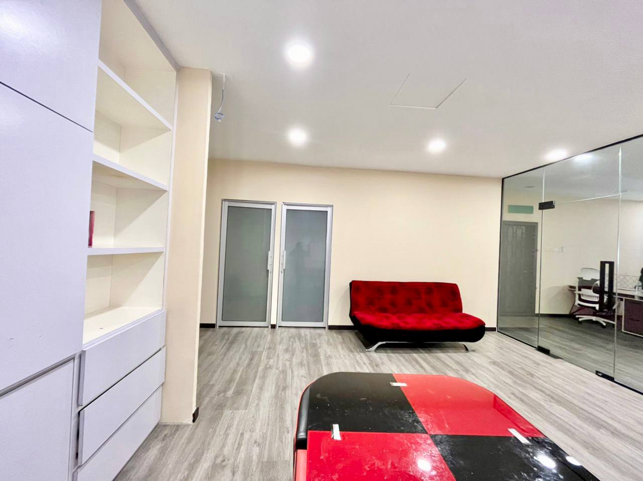 FULLY FURNISHED SHOP OFFICE PLAZA PARAGON PONT - photo 3