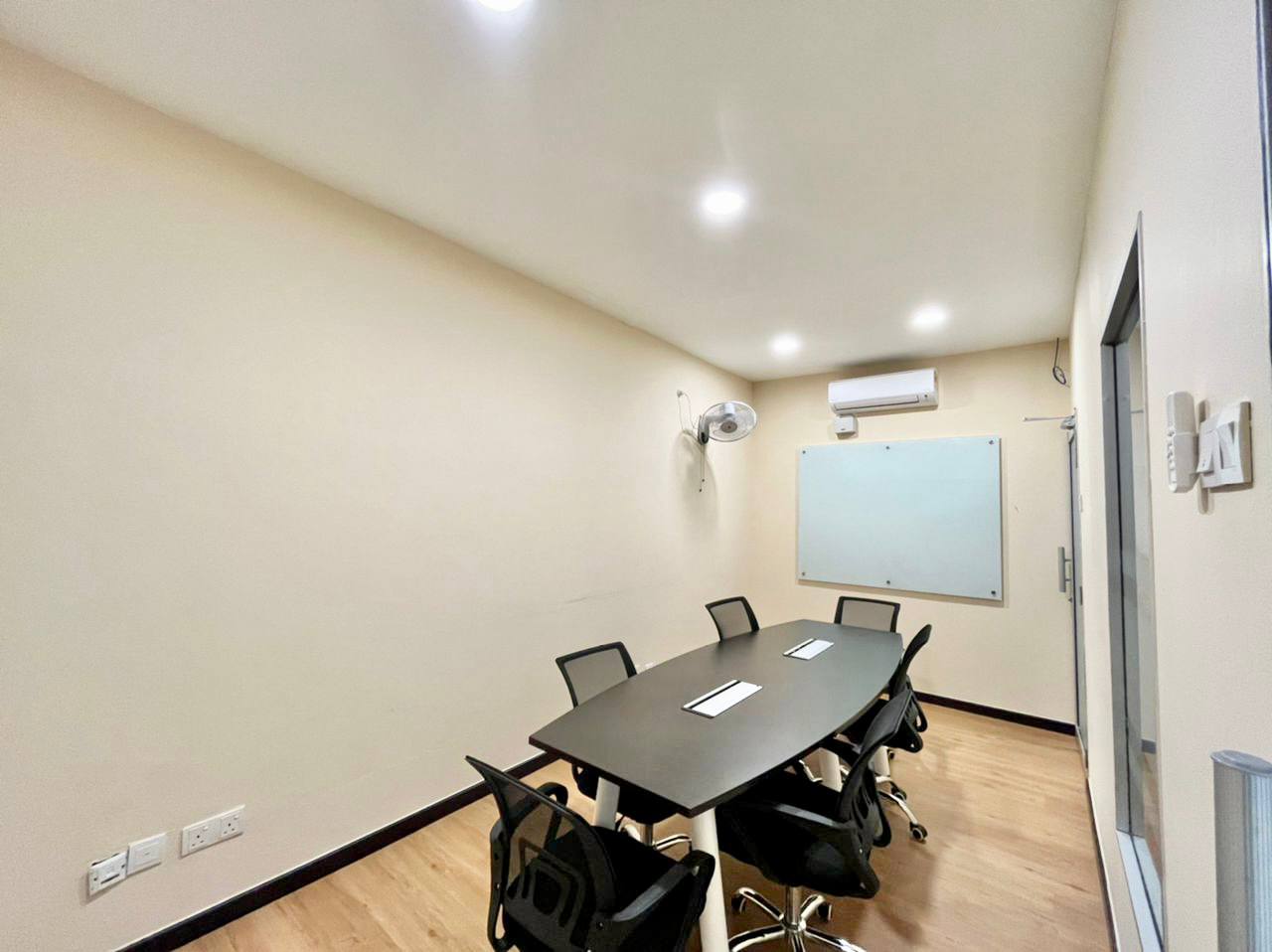 FULLY FURNISHED SHOP OFFICE PLAZA PARAGON PONT - photo 7
