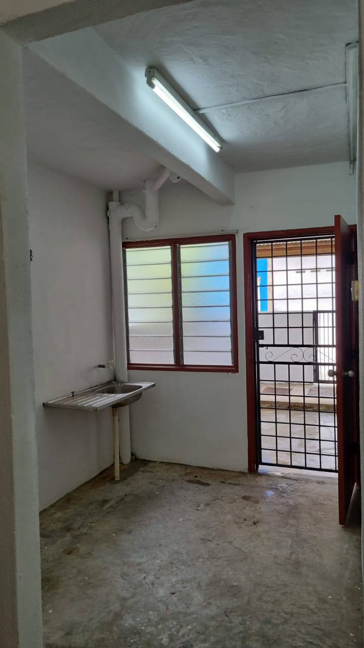FACING OPEN DOUBLE STOREY SALAK TINGGI - photo 5