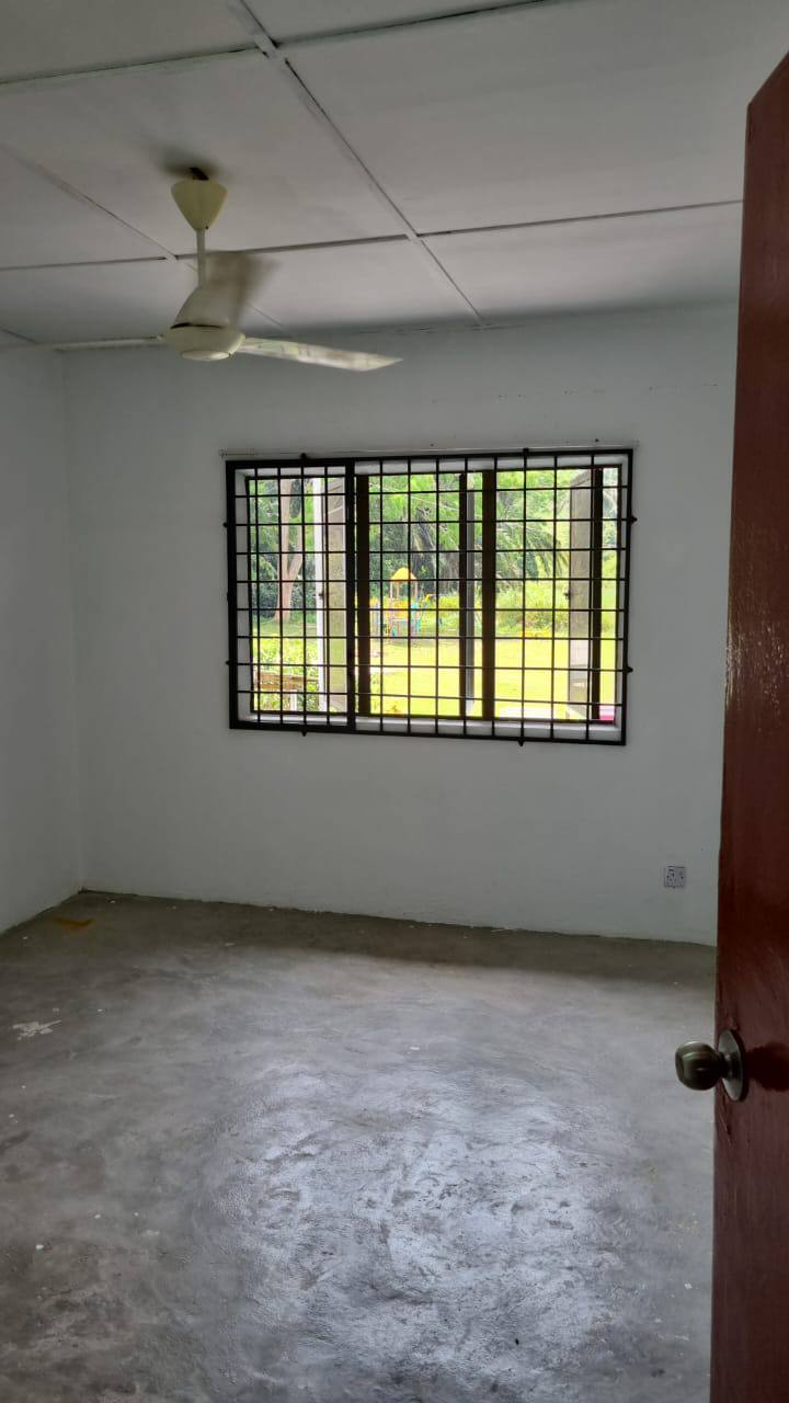 FACING OPEN DOUBLE STOREY SALAK TINGGI - photo 6