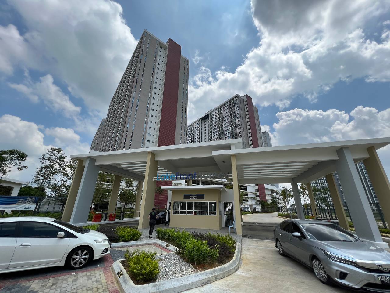 PARTLY FURNISHED RENO LAKEFRONT HOMES CYBERJAYA - photo 6