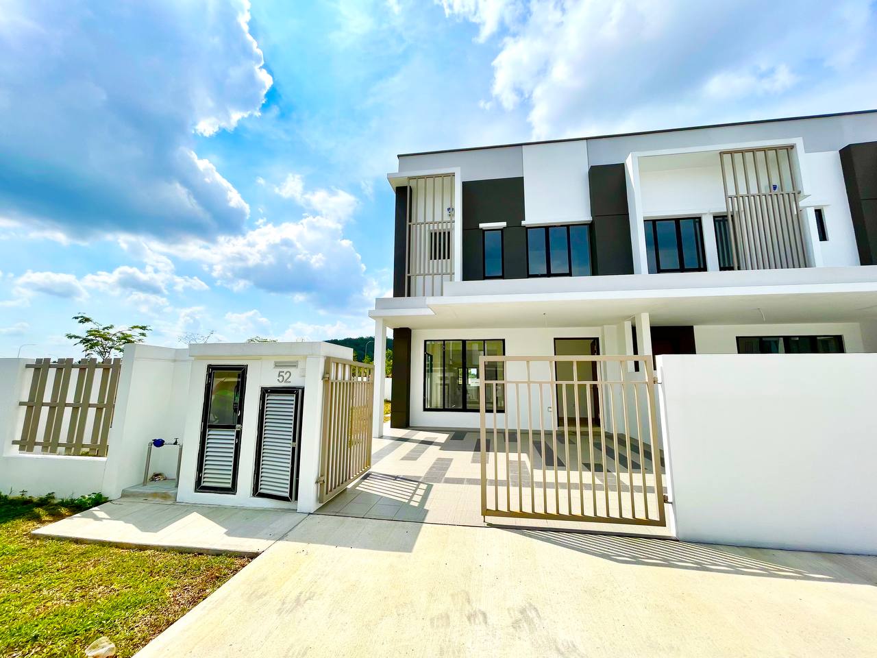 END LOT EXTRA LAND DOUBLE STOREY SETIA ECOHILL - photo 4