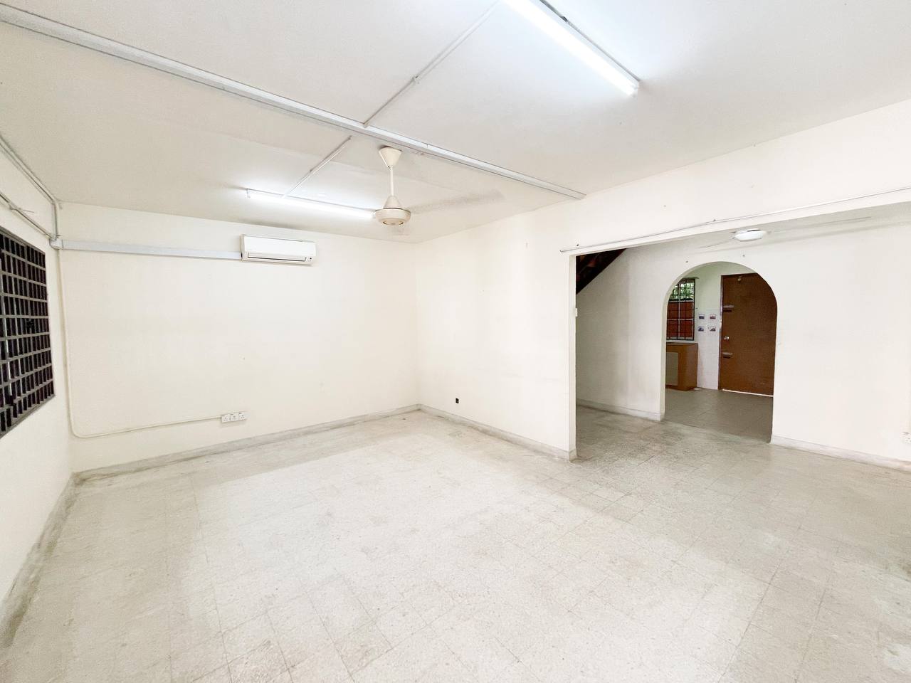 BELOW MARKET DOUBLE STOREY SEKSYEN 19 SHAH ALAM - photo 4