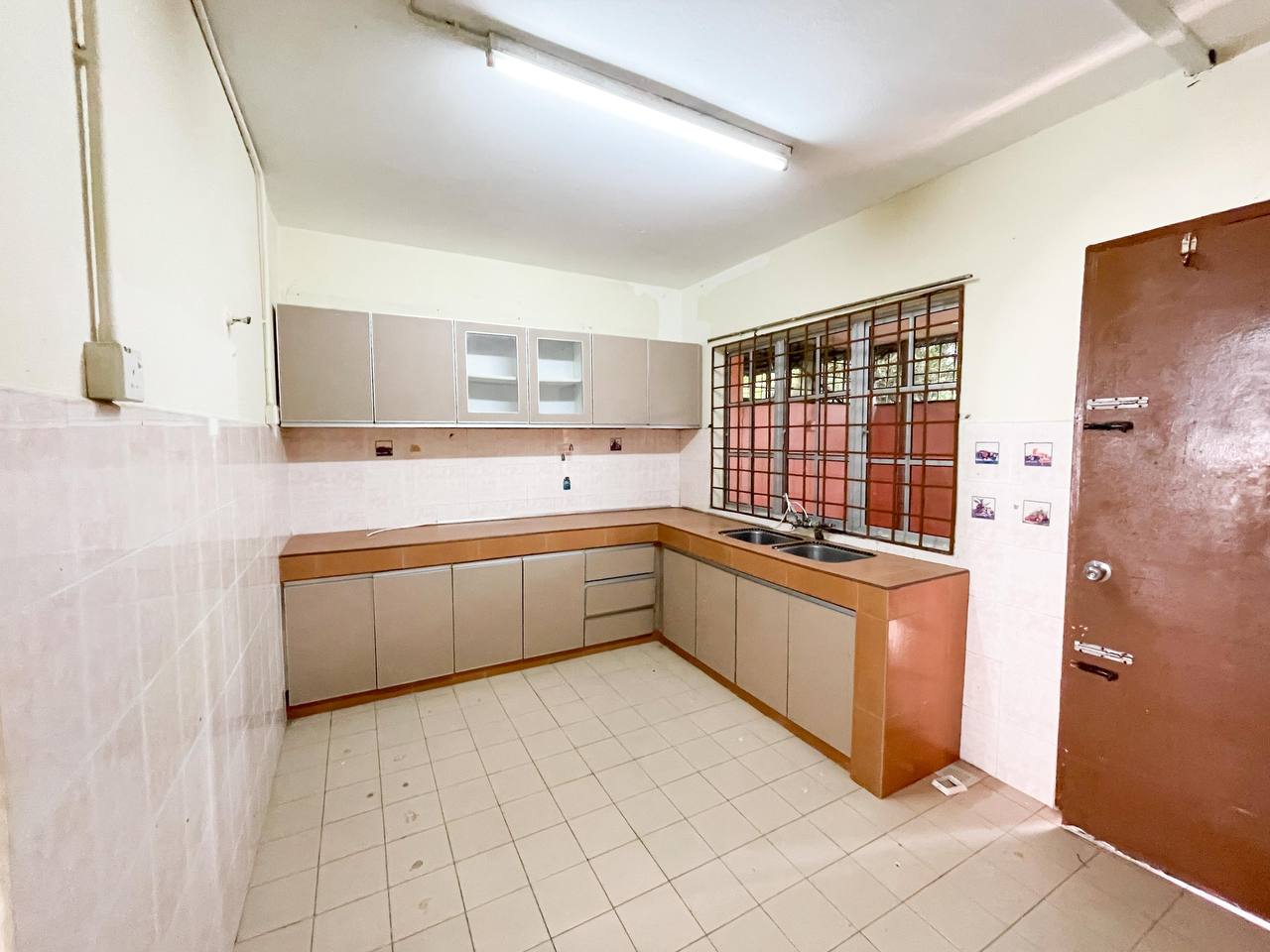BELOW MARKET DOUBLE STOREY SEKSYEN 19 SHAH ALAM - photo 7