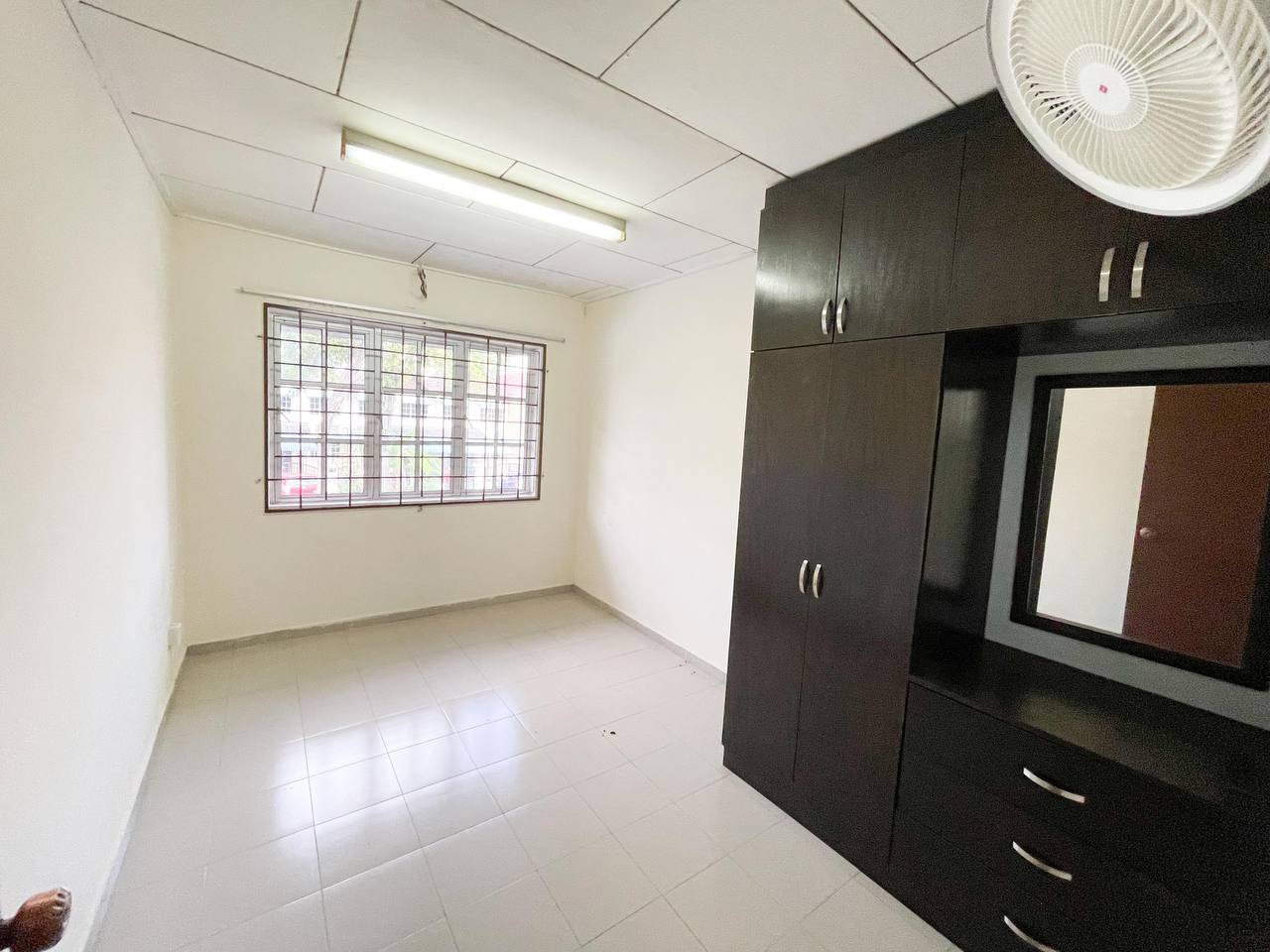 BELOW MARKET DOUBLE STOREY SEKSYEN 19 SHAH ALAM - photo 9