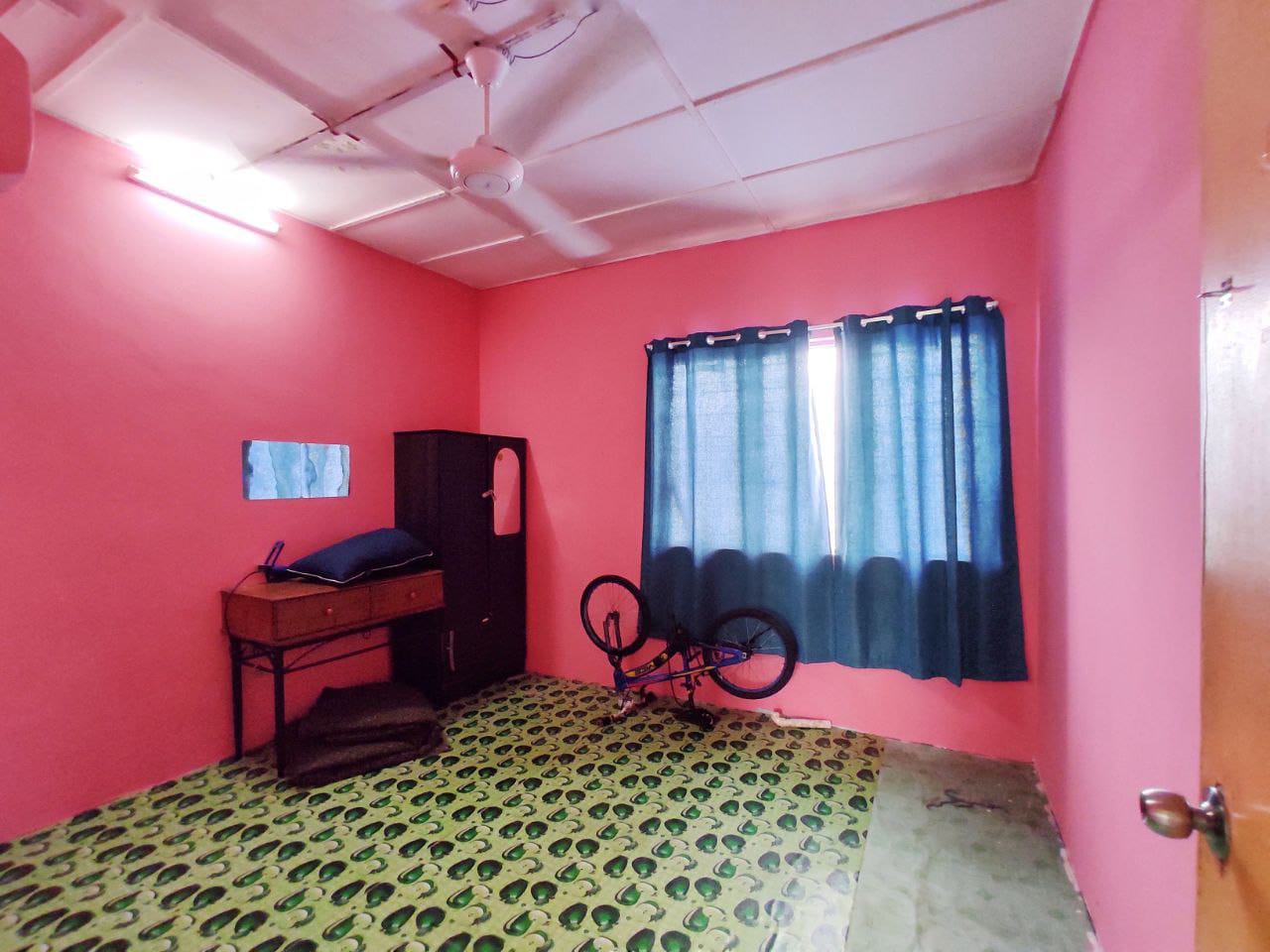 END LOT DOUBLE STOREY TAMAN TASIK SEMENYIH - photo 5