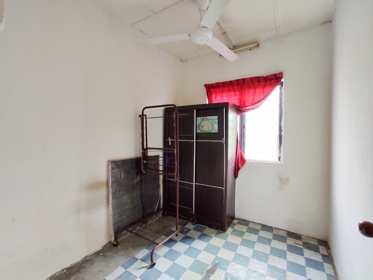 END LOT DOUBLE STOREY TAMAN TASIK SEMENYIH - photo 6