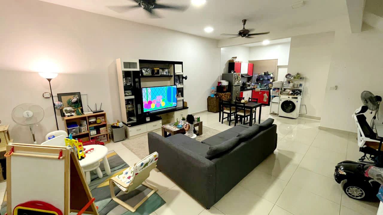 NICE UNIT DOUBLE STOREY LAUREL LAMAN VIEW CYBER - photo 2